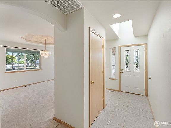 3rd image of 15629 92nd Way SE
