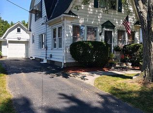 219 N Spring St, Bluffton, OH 45817