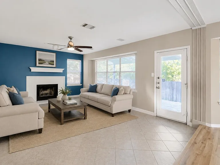 17204 Village Glen Rd — Photo 7