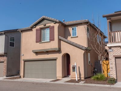 6330 E Creek View Ln, Fresno, CA, 93727