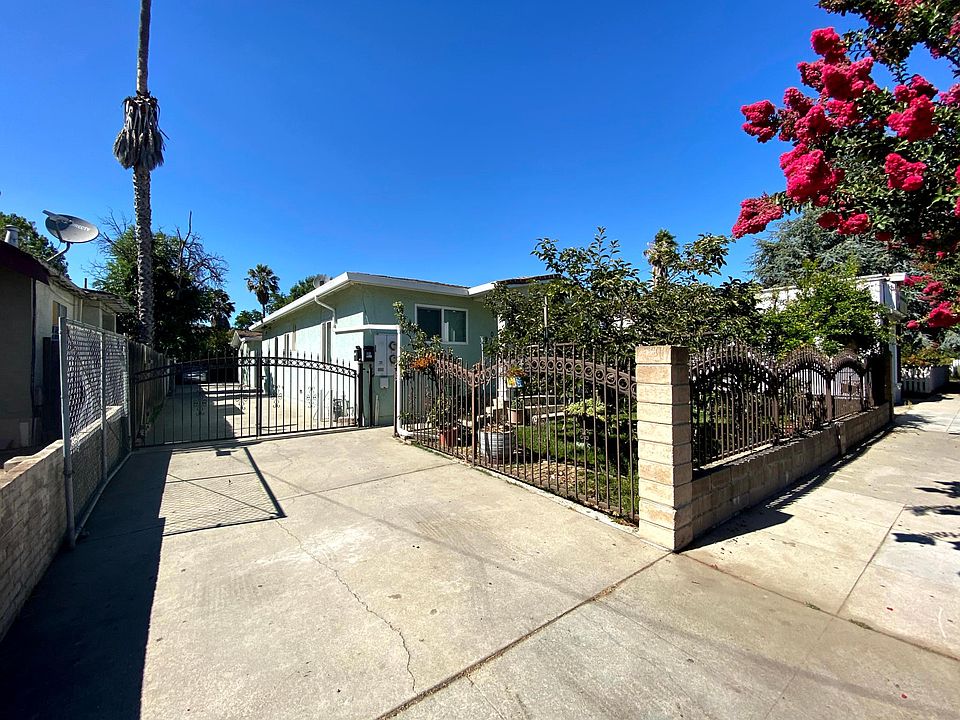 1st image of 905 E Julian St