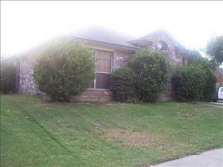 1st image of 903 Newport Dr