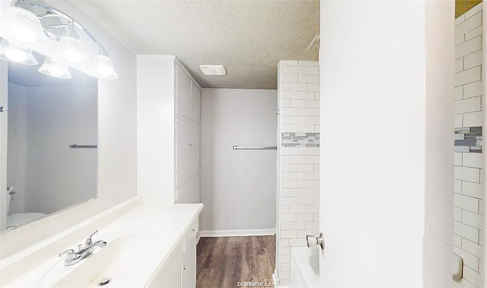 2 bed, 862 sqft, $900 — Photo 4