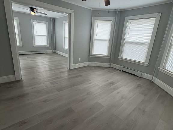 4th image of 475 Cottage St