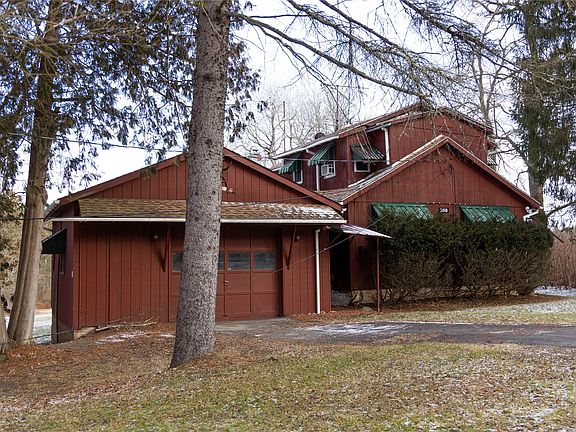 2nd image of 360 W Beecher Hill Rd