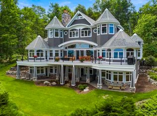 7104 Preserve Dr N, Bay Harbor, MI 49770