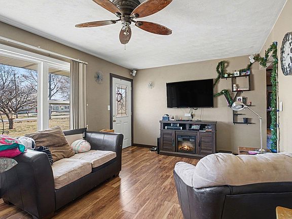 4th image of 61507 County Road 13