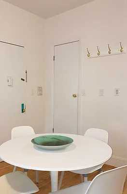 Rented by Jetrem, LLC | media 31