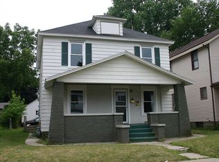 732 Crescent St NE, Grand Rapids, MI 49503