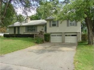 6505 Hardy St, Overland Park, KS 66202