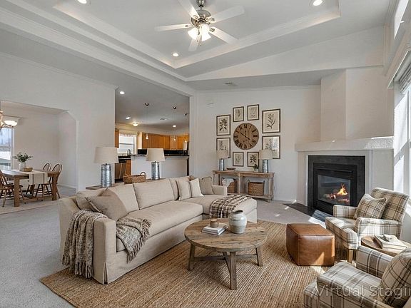 3rd image of 46 Paseo Encinal Dr
