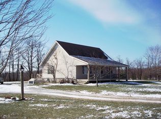 17526 Stub Rd, Fredericktown, OH 43019