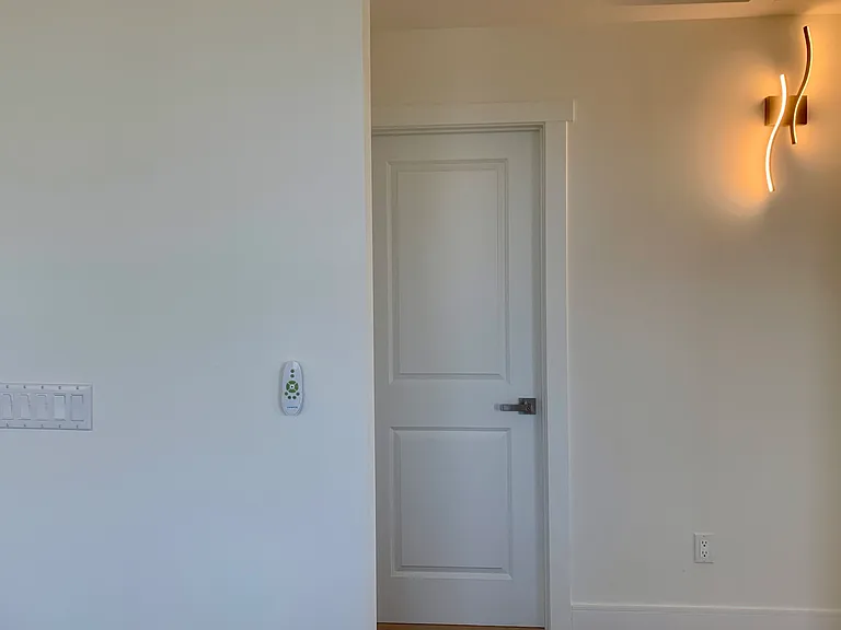 908 N Humboldt St #C — Photo 13