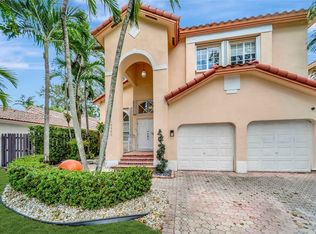 10880 NW 58th Ter, Doral, FL 33178