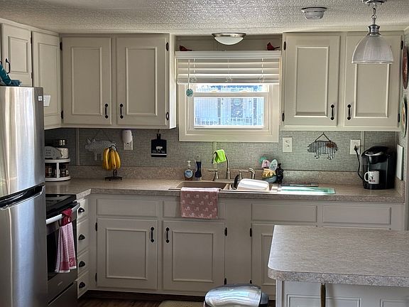 5th image of 52 Colvin St