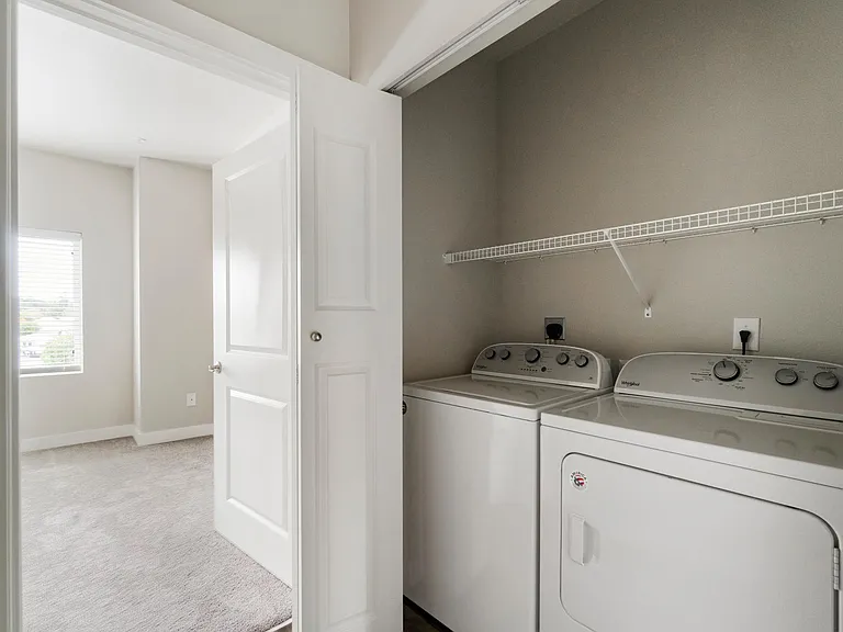 Arbor Crest Apartments — Photo 44