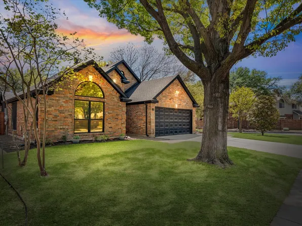 3768 Waterford Dr, Addison, TX 75001