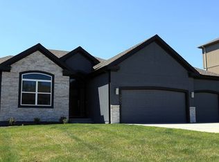 4605 NW 71st St, Kansas City, MO 64151