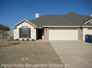 416 Park Place Dr, Hewitt, TX 76643