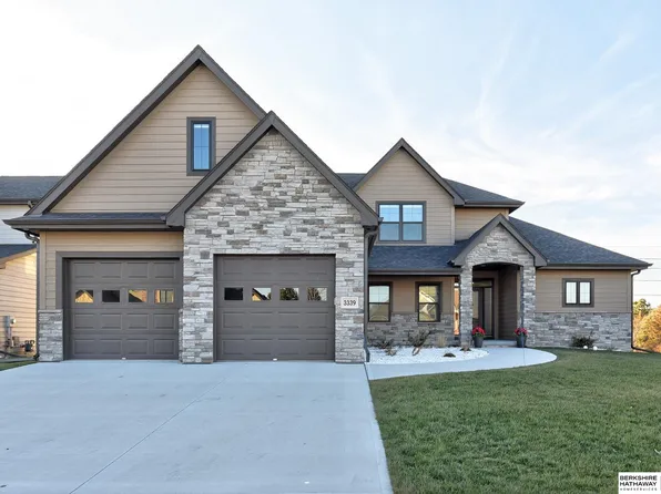 3339 Robyn Rdg, Fremont, NE 68025