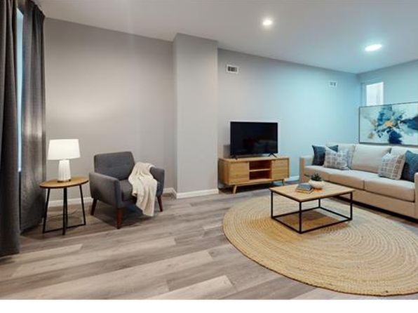 929 N Saint Bernard St