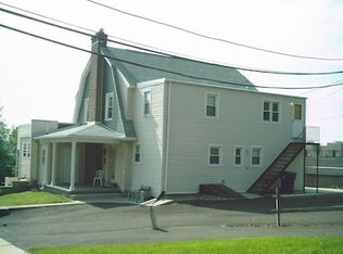 27 York Rd APT D, Willow Grove, PA 19090