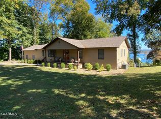 1081 Deerfield Way, La Follette, TN 37766