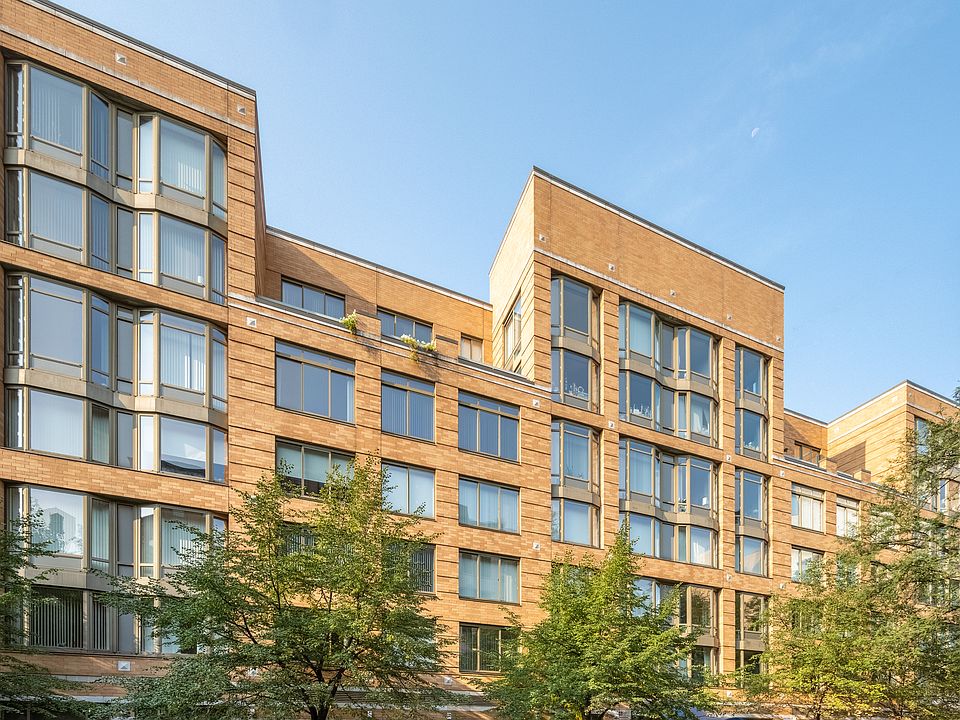1st image of 130 W 15th St #Penthouse G