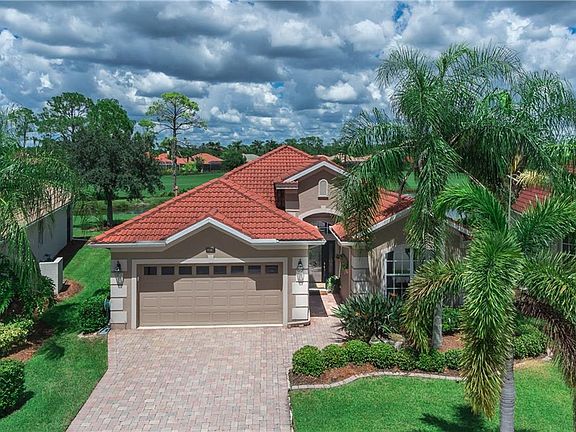5th image of 4667 Blue Heron Cir