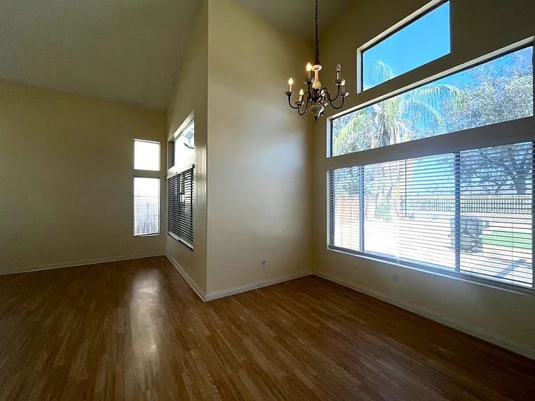 635 Shenandoah Rd — Photo 13