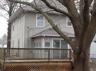 1826 11th St, Moline, IL 61265