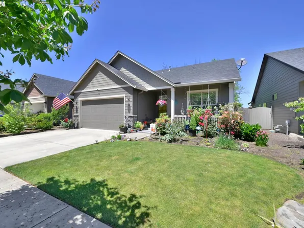 945 Pennington Ct, Eugene, OR 97404