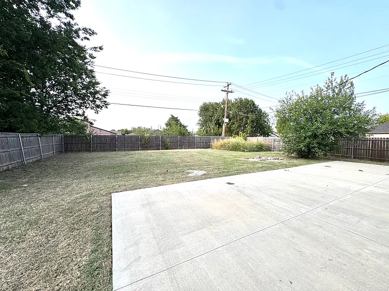601 NW 114th St — Photo 15