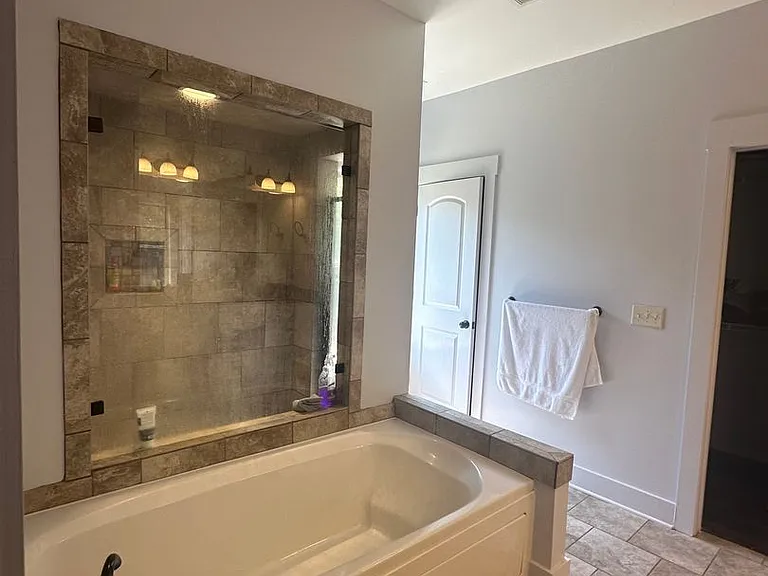 1089 Garnet Dr — Photo 13