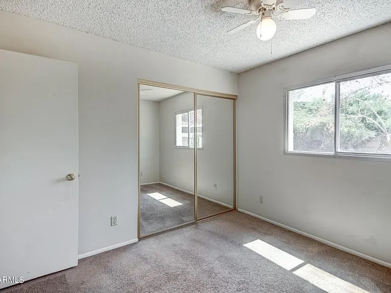 3933 S Pine St — Photo 10