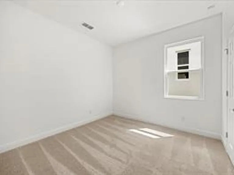 7991 Syracuse Dr — Photo 15