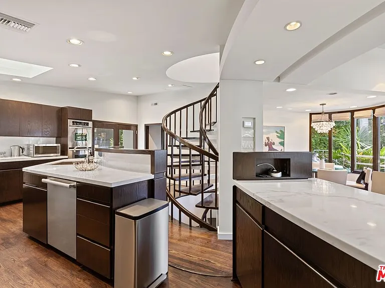 31833 Sea Level Dr — Photo 11