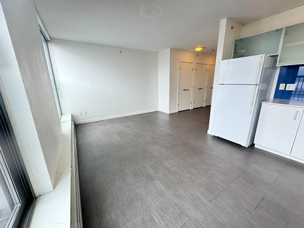 1 bed, 625 sqft, $2,400 — Photo 2