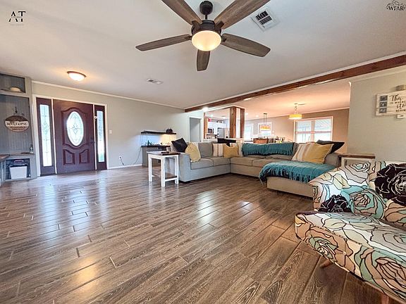 4th image of 4205 Highland Dr