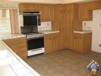 2nd image of 505 W Avenue J12