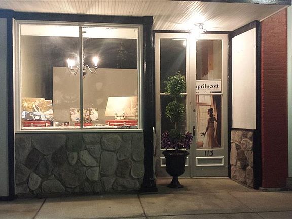 3rd image of 113 E Michigan Ave