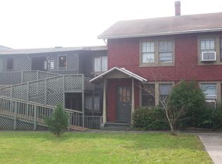 5241 Willing St APT A, Milton, FL 32570