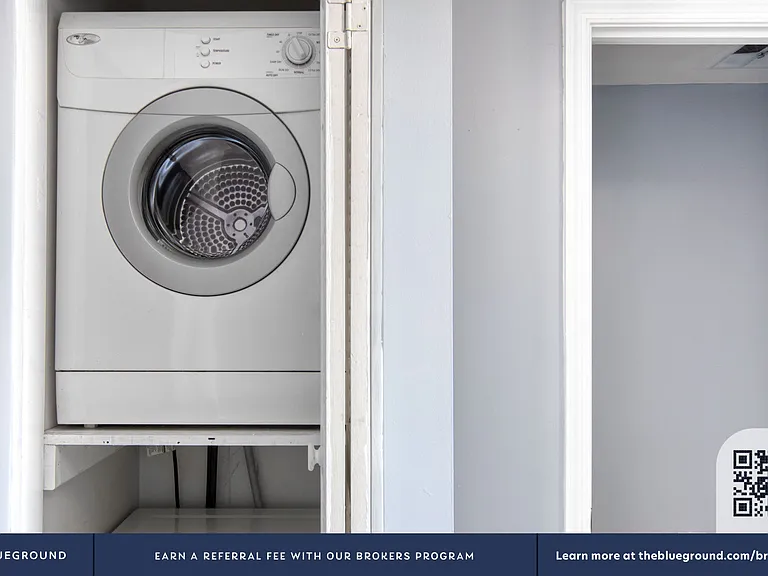 Washer/Dryer in Apartment