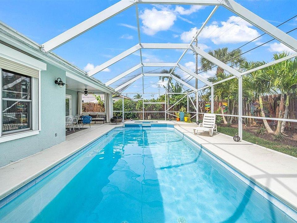 Heated pool and hot tub. Faces East. Feel and hear the ocean breeze from here.