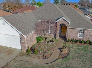 701 Almoo St, Lowell, AR 72745