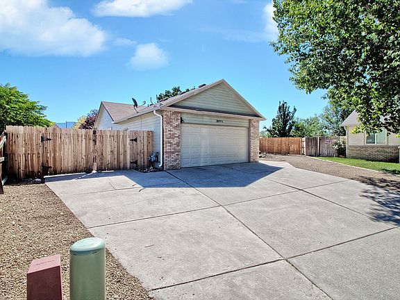 2nd image of 3277 1/2 Red Oak Ct