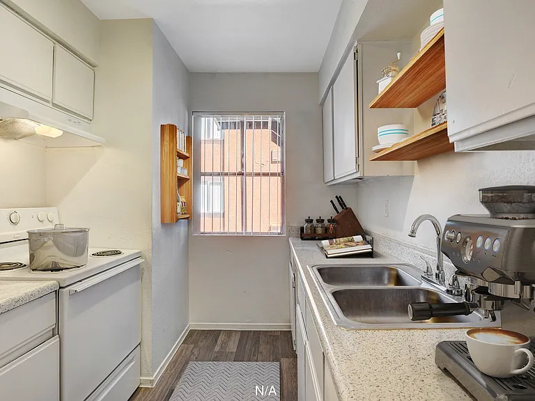 Lake Charlotte, Apartments For Rent in Las Vegas