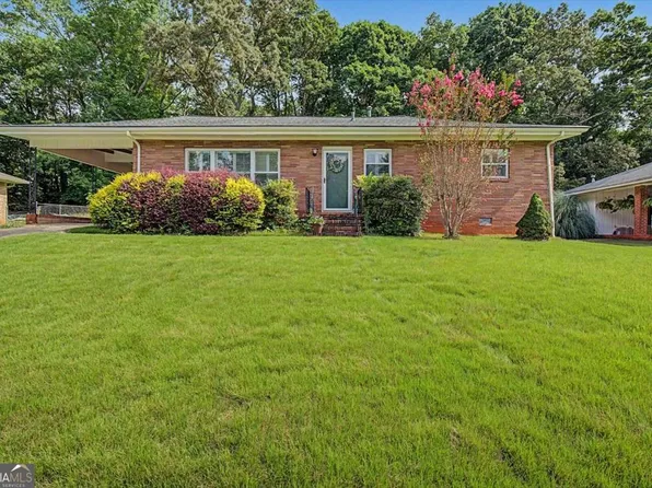 134 Larose Cir SE, Marietta, GA 30060