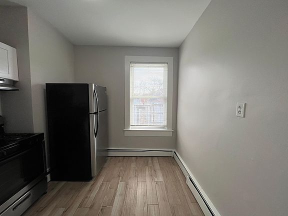 2nd image of 24 Belvidere Ave #6E