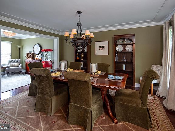 4th image of 73 Jonquil Dr